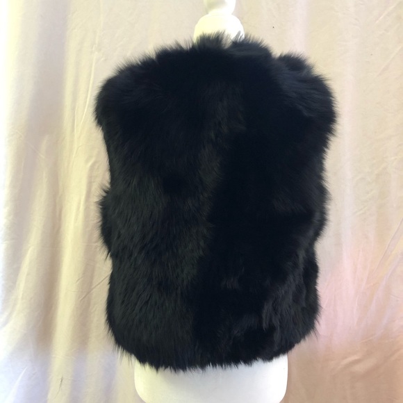 SOLD Black Fox Cropped Fur Vest - Picture 3 of 3